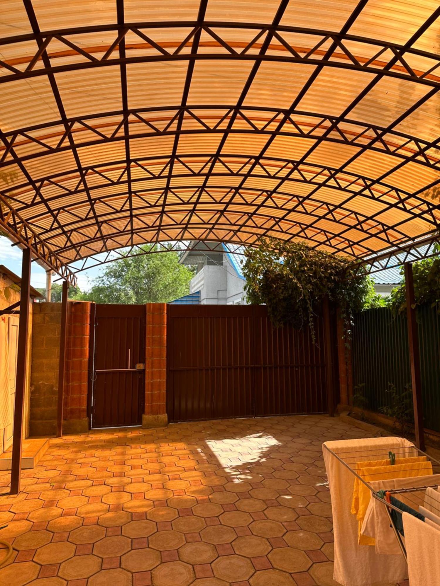 Hostel 4U Бишкек Екстериор снимка