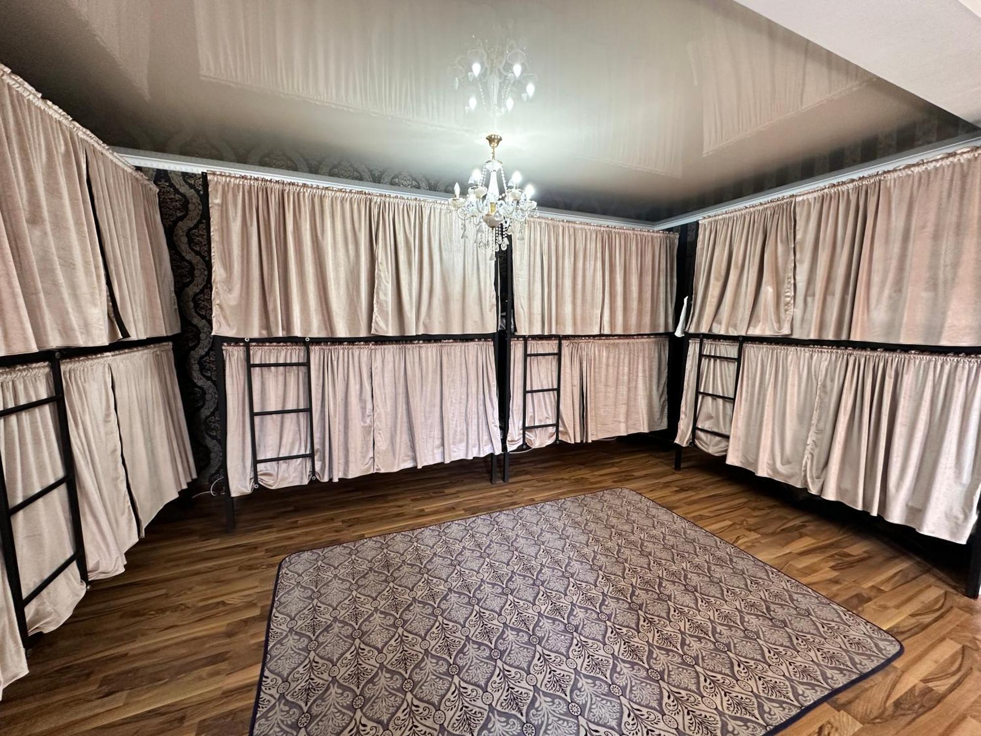 Hostel 4U Бишкек Екстериор снимка